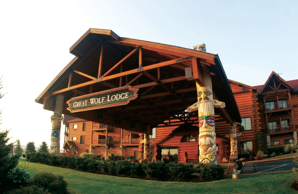 The 10 Best Great Wolf Lodge Locations (2021) FamilyVacationist