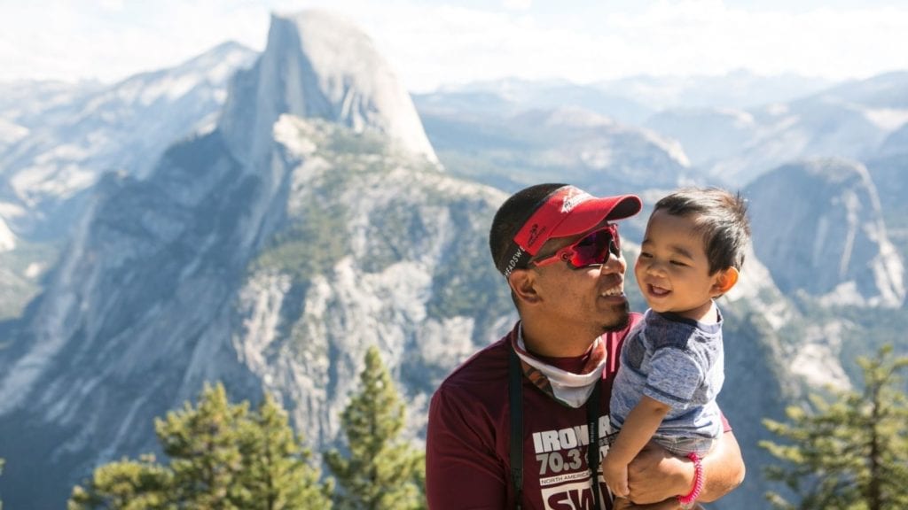 Father and son at Yosemite National Park (Photo: @5byseven via Twenty20)