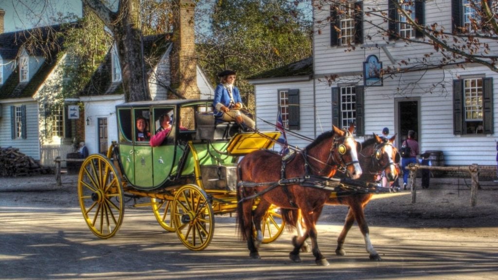 Horse and carriage ride in Williamsburg, Virginia (Photo: @photogizmo via Twenty20)