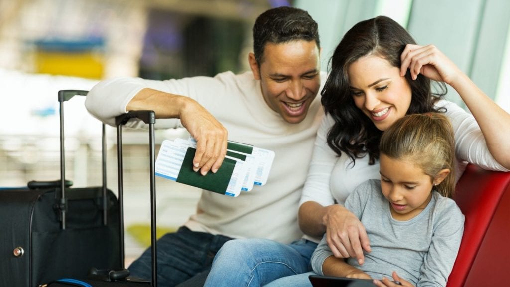 Flying with kids often requires long waits at the airport (Photo: Shutterstock)