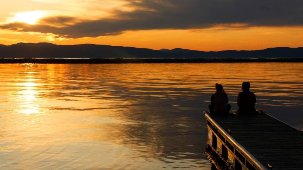 Sunset over Lake Champlain in Burlington, Vermont (Photo: @rodhawk101 via Twenty20)