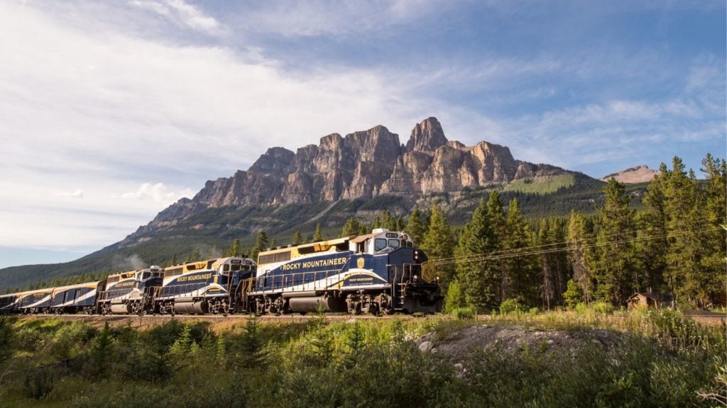 Train vacations don't get any more scenic than the First Passage to the West ride (Photo: Rocky Mountaineer)