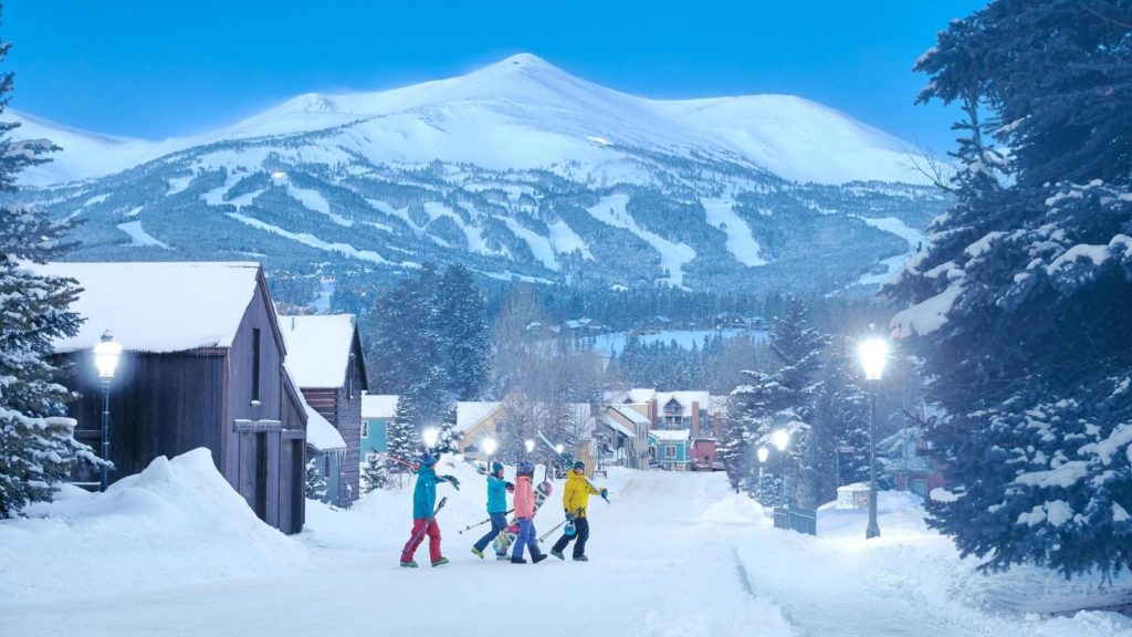 Family walking in the snow at Breckenridge in Colorado (Photo: Andrew Maguire)