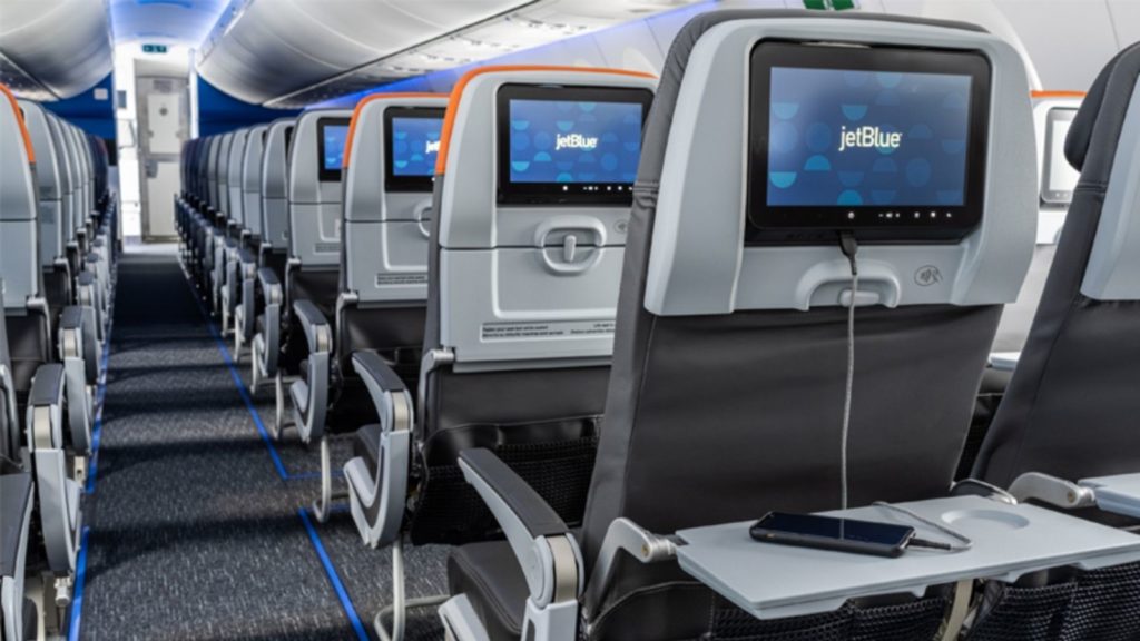 Wi-Fi gratis dan hiburan dalam pesawat JetBlue menjadikannya salah satu maskapai terbaik untuk anak-anak (Foto: JetBlue)
