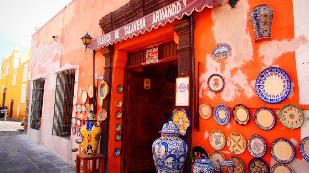 Brightly colored shop in Heroica Puebla de Zaragoza, Mexico