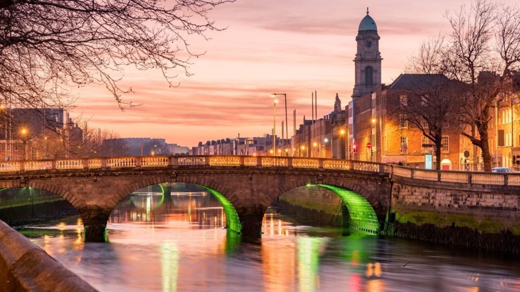 Grattan Bridge in Dublin, Ireland (Photo: Shutterstock)