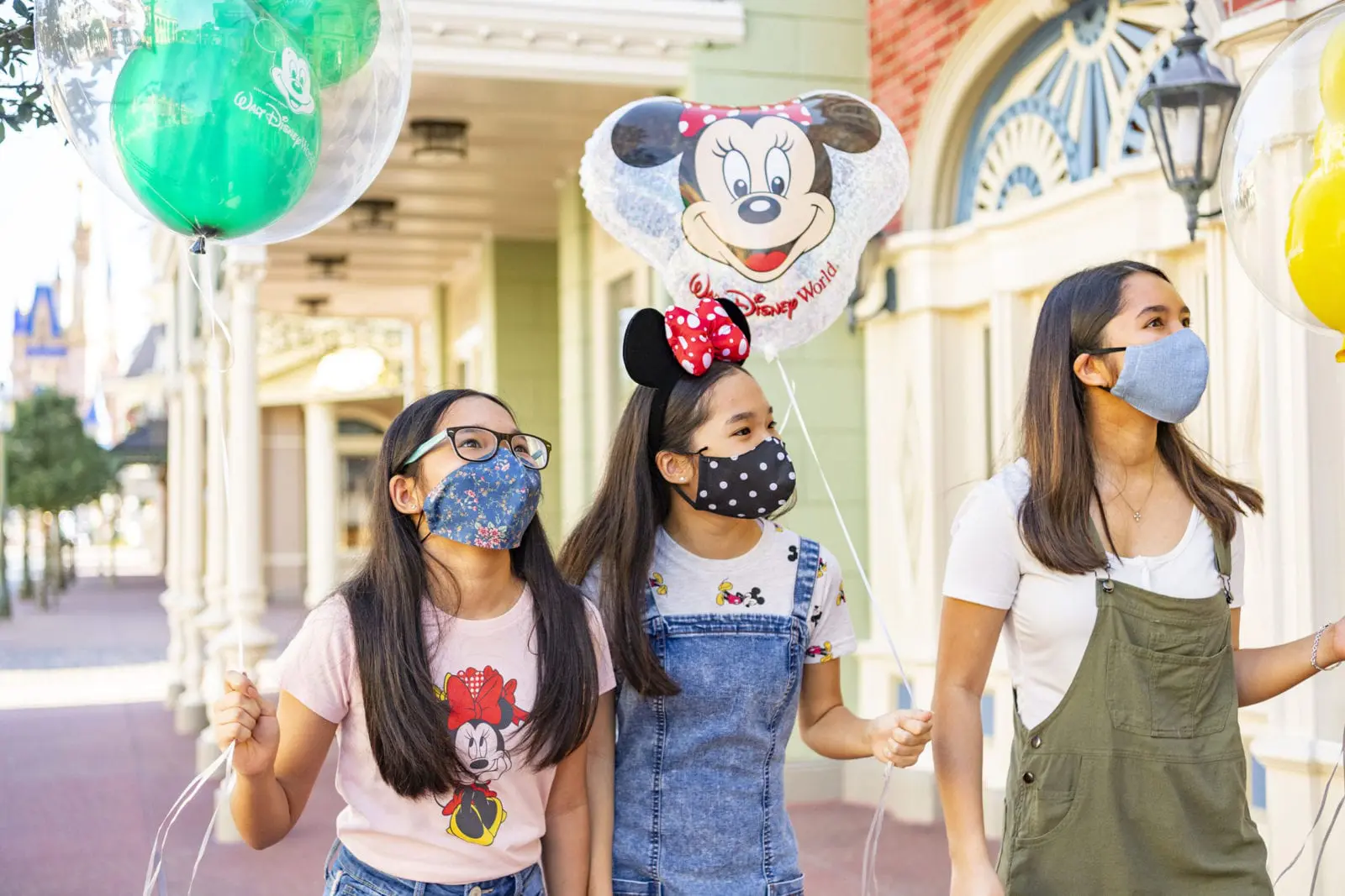 Guests Wearing Face Coverings at Walt Disney World