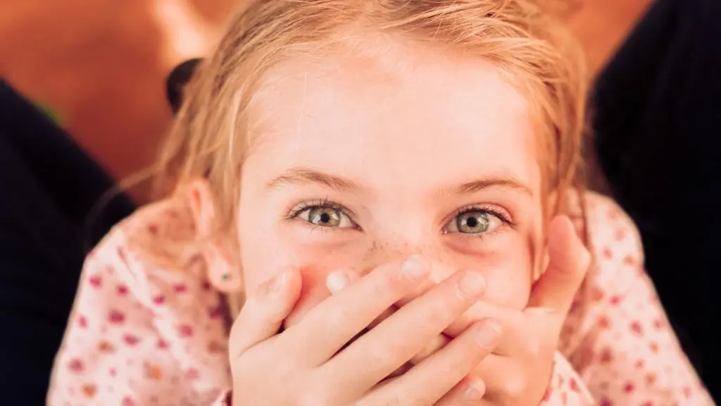 Little girl laughing at a joke (Photo: @m_pharand via Twenty20)