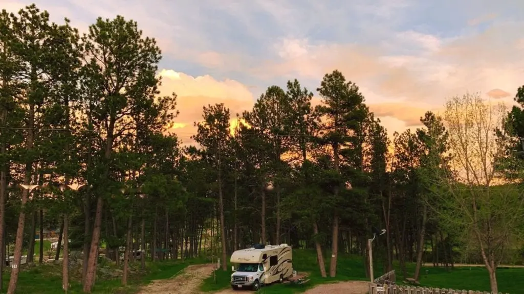 Beautiful sunrise at Beaver Lake Campground (Photo: Beaver Lake Campground)