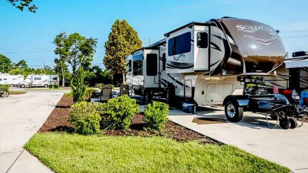 Spacious wide RV sites at Splash RV Resort and Waterpark (Photo: Splash RV Resort and Waterpark)