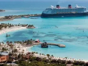Family cruises aboard Disney Dream visit Castaway Cay (Photo: Disney Cruise Line)