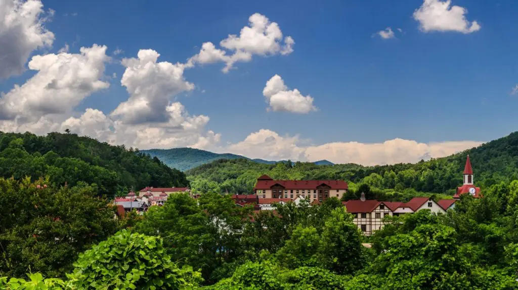 landscape of trees and the town of Helen, Georgia