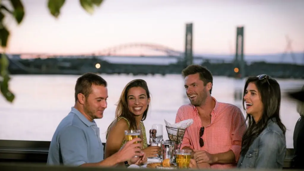 Outdoor dining in Portsmouth (Photo: New Hampshire Division of Travel & Tourism)