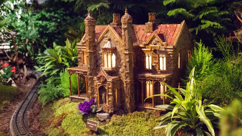 NYBG Holiday Train Show (Photo: Christopher Postlewaite / NYC & Company)