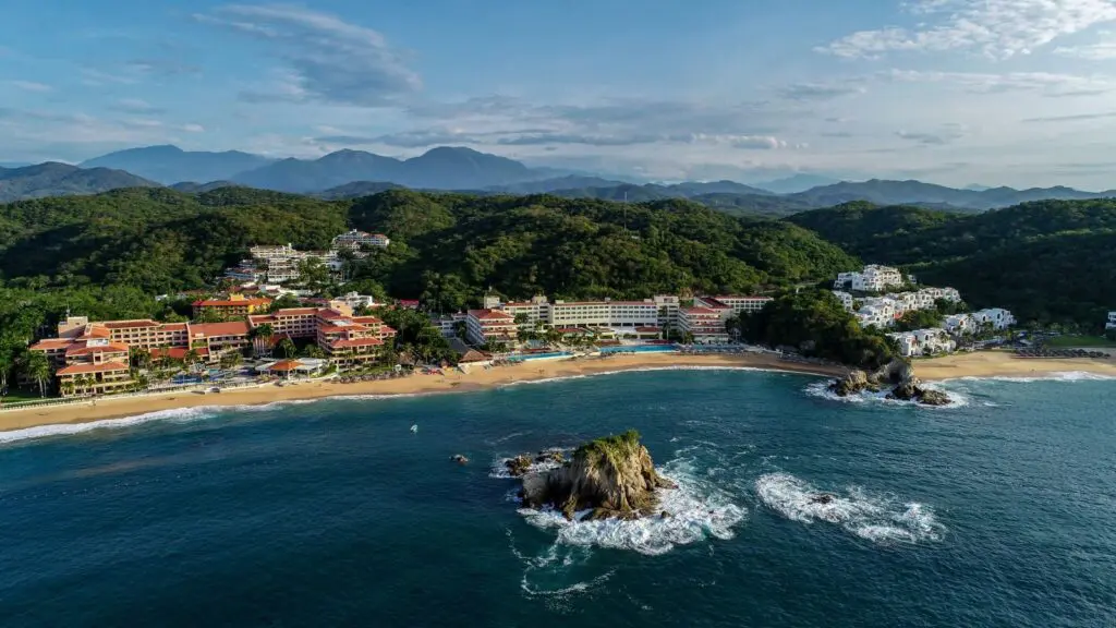 Huatulco, Mexico (Photo: Shutterstock)