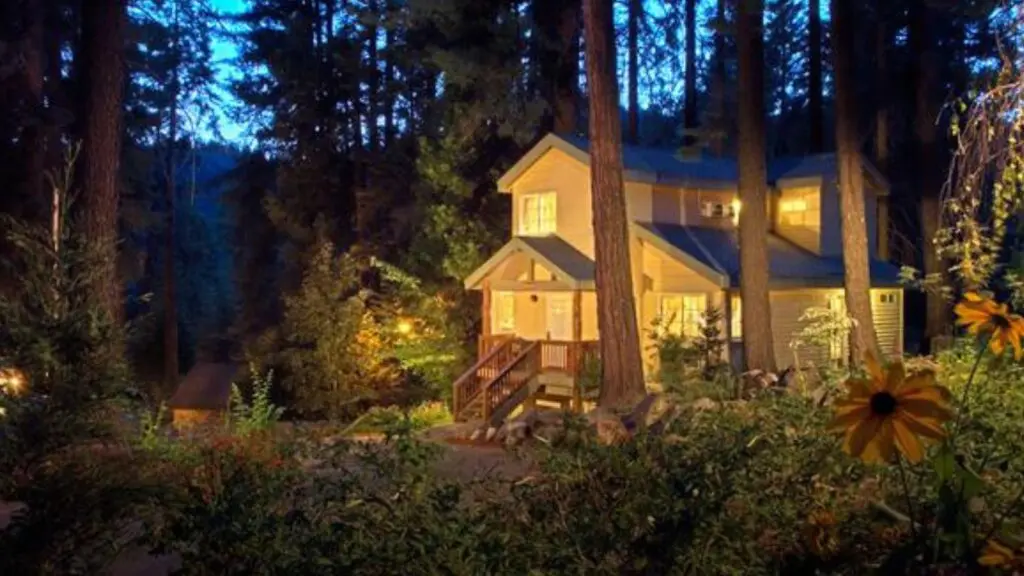Cottages at Tenaya at Yosemite in the evening with trees