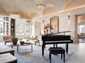 lobby of Grand Universe Lucca hotel