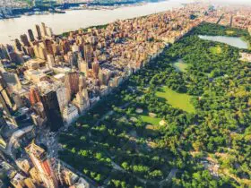 Aerial view of Manhattan and Central Park in New York City (Photo: Shutterstock)