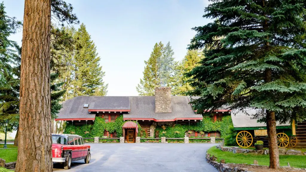 Flathead Lake Lodge