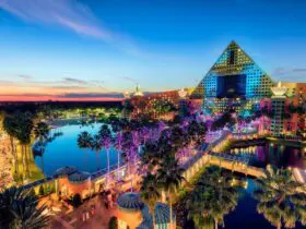 The Swan and Dolphin Food and Wine Classic takes place every fall just steps from EPCOT (Photo: Swan and Dolphin)