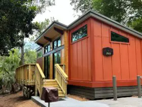Cabins at Fort Wilderness exterior view (Photo: Josh Roberts)