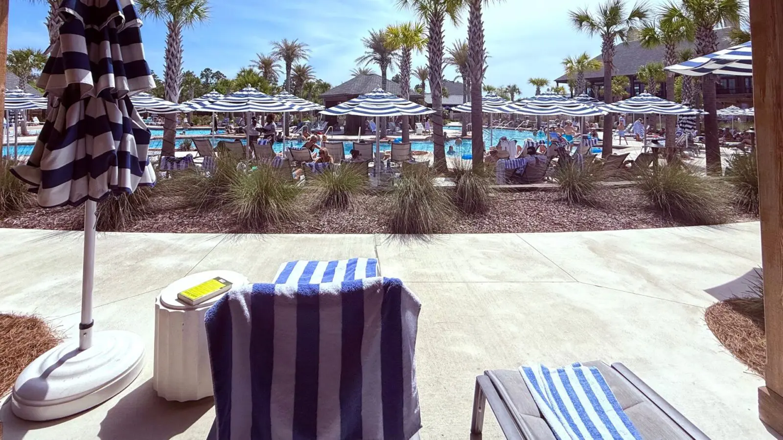 cabana at Camp Creek Inn pool