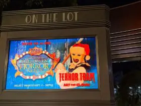 Terror Tram at Halloween Horror Nights (Photo: Tarah Chieffi)