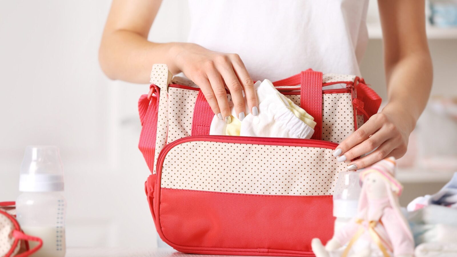 Packing the Perfect Diaper Bag - Healthy Little Mama