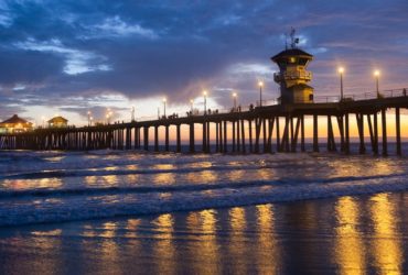 View of the Huntington Beach Pier and the beach (Photo: Visit California/Hub)