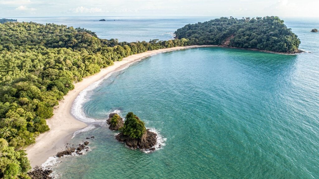 Espadilla beach and coastline near Manuel Antonio national park in Costa Rica (Photo: Shutterstock)