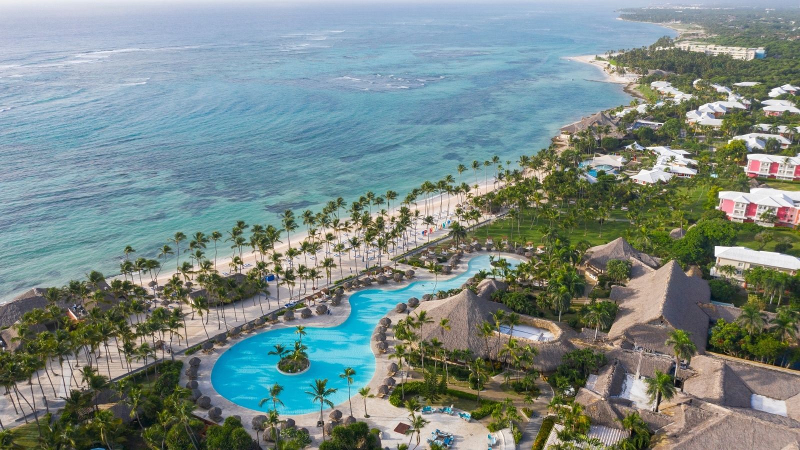 Pool and beach at Club Med Punta Cana (Photo: Club Med)