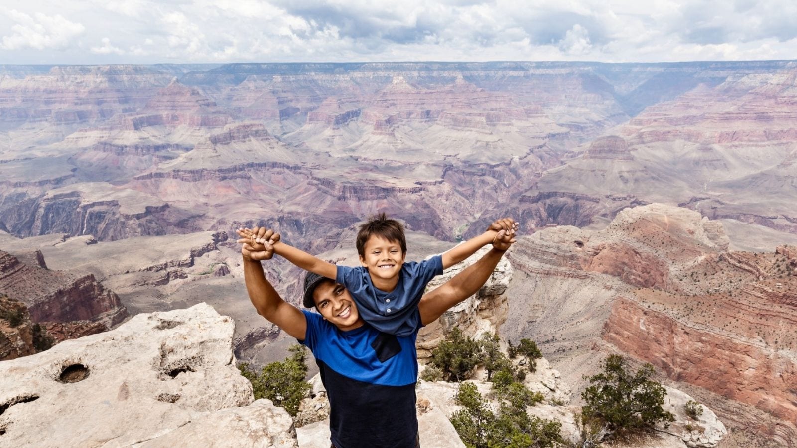 Father and son enjoying a day at Grand Canyon National Park (Photo: @jeniek_smile via Twenty20)