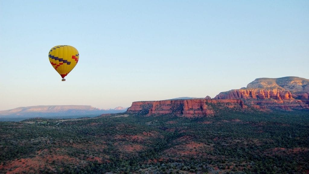 Hot air ballooning in Sedona (Photo: @jpphotogrrl via Twenty20)