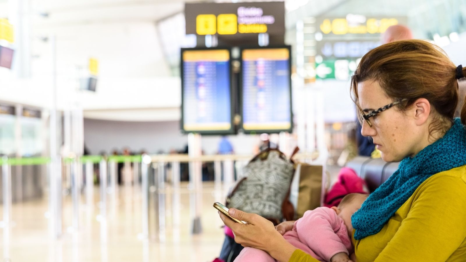 Breastfeeding While Traveling How to Pack, Pump, and Navigate Airport