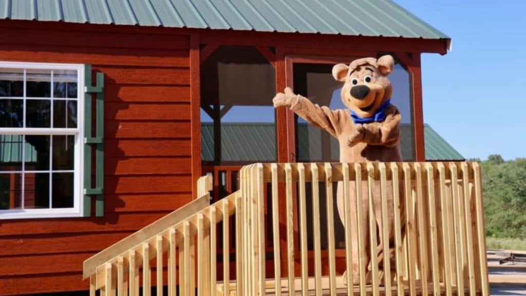 Yogi Bear waves to campers at Jellystone Park Mammoth Cave (Photo: Yogi Bear's Jellystone Park Mammoth Cave)