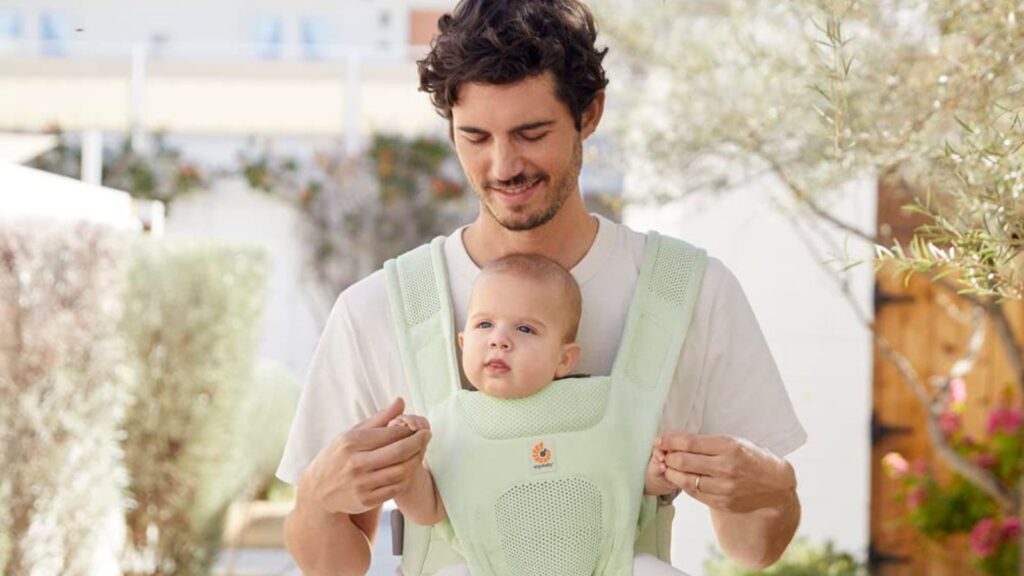 Ergobaby Aerloom (Photo: Amazon)