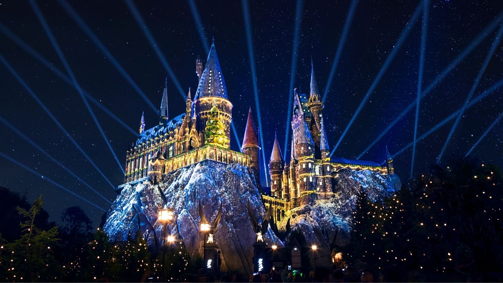 Hogwarts is all lit up for the holidays at Universal Orlando (Photo: Universal)