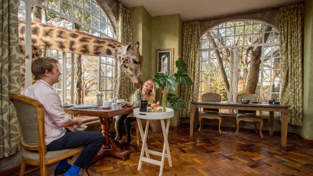 Breakfast with giraffes (Photo: Giraffe Manor)