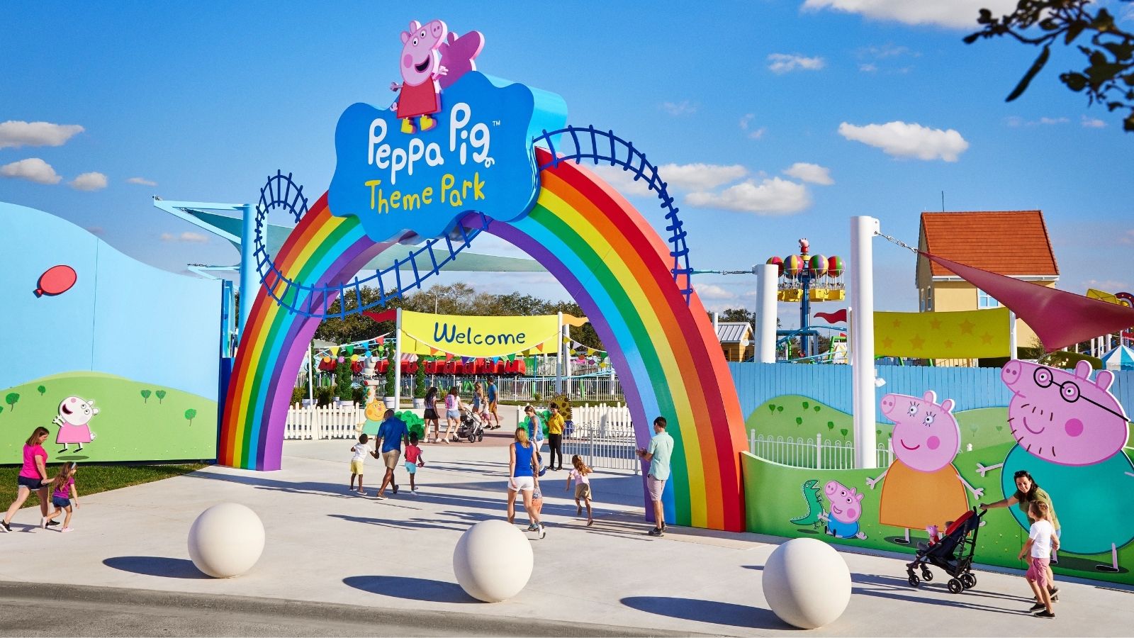 Rainbow entrance to Peppa Pig Theme Park (Photo: Pegga Pig Theme Park)