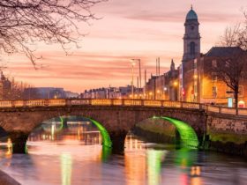 Grattan Bridge in Dublin, Ireland (Photo: Shutterstock)