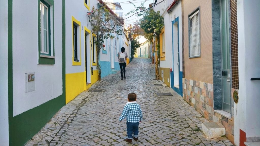 Charming street in Ferragudo, Portugal (Photo: Gina Kramer)