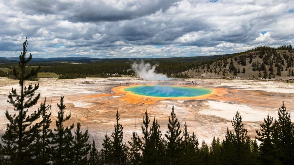 Grand Prismatic Spring at Yellowstone National Park (Photo: NPS)