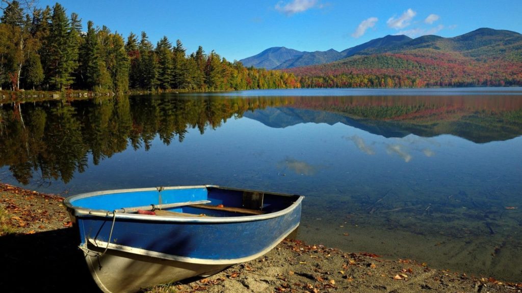 Boat on the lake at Elk Lake Lodge (Photo: Gary Paige)