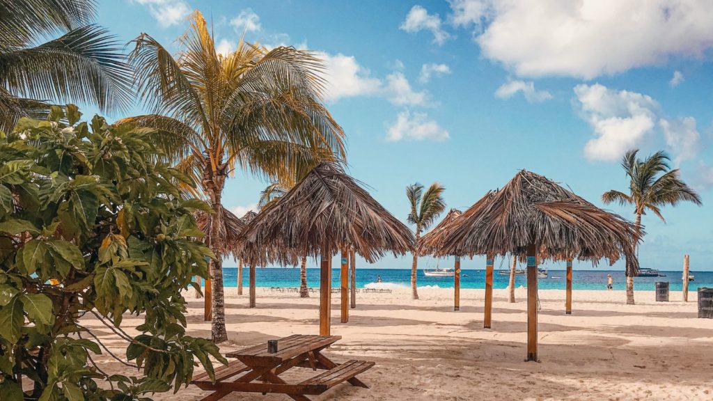 Barbados beach (Photo: @dora.istrazujee via Twenty20.)jpg