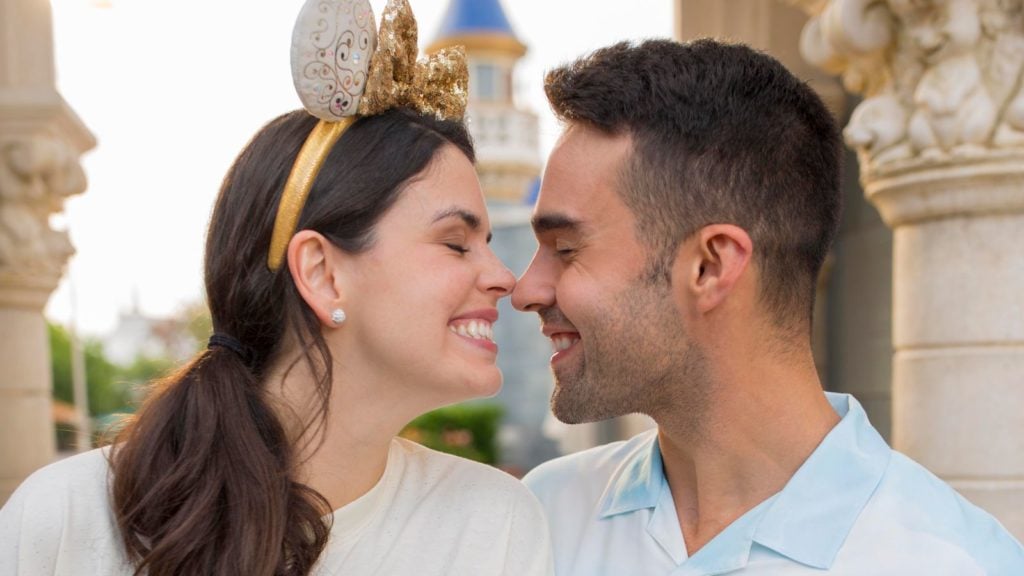 Happy couple at Walt Disney World's Magic Kingdom in Orlando (Photo: Dinsney)