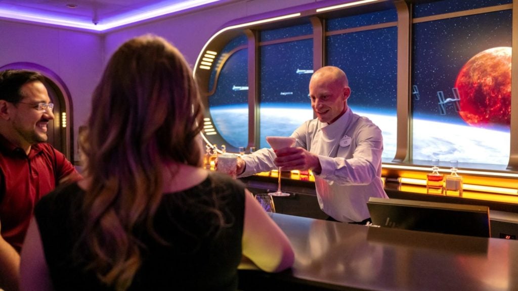 Star Wars: Hyperspace Lounge al Disney Wish (Foto: Disney Cruise Line)