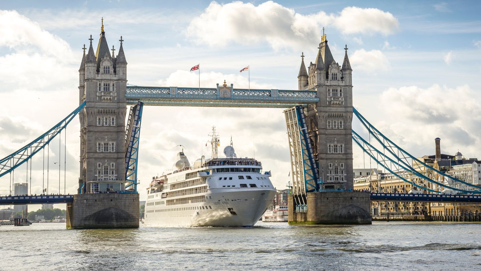 Silver Wind sails beneath Tower Bridge in London (Photo: Silversea Cruises)