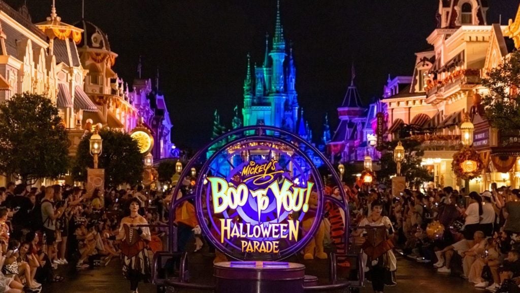 Halloween at Magic Kingdom in Orlando (Photo: Courtney Keifer)