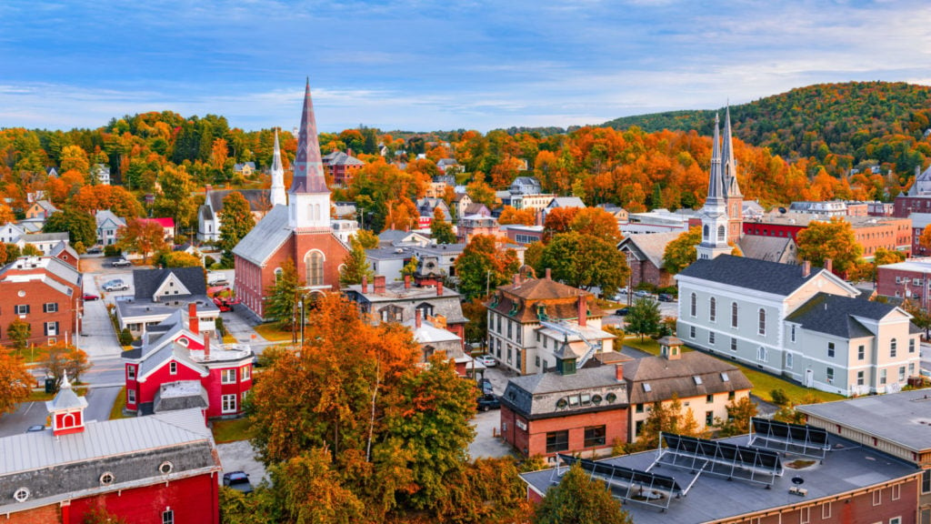 Charming Burlington, Vermont welcomes families with foliage in fall