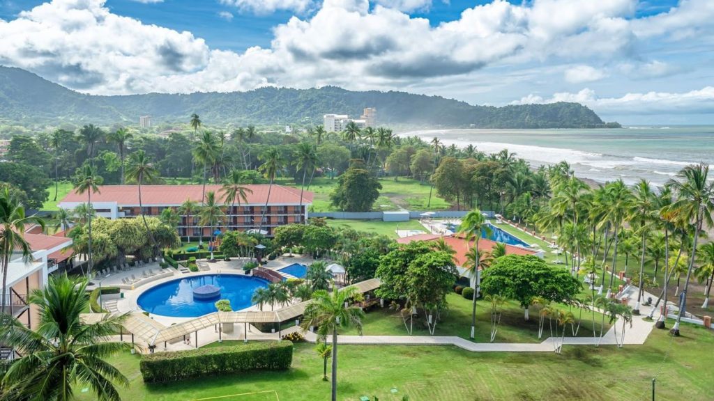 Aerial view of Jaco Beach All-Inclusive Resort (Photo: Best Western)